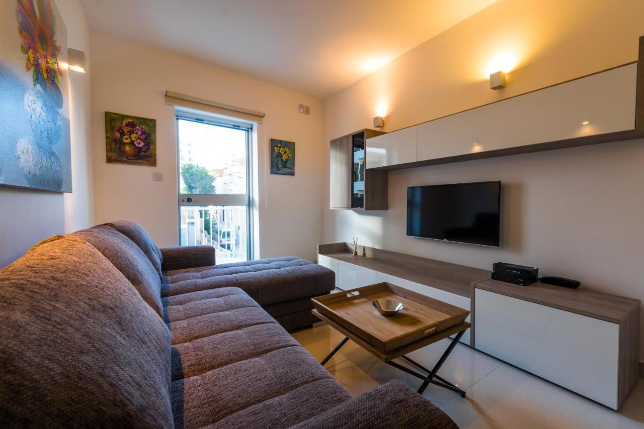 Apartment Sh5a-qawra Prime Location 2 Bedroom *