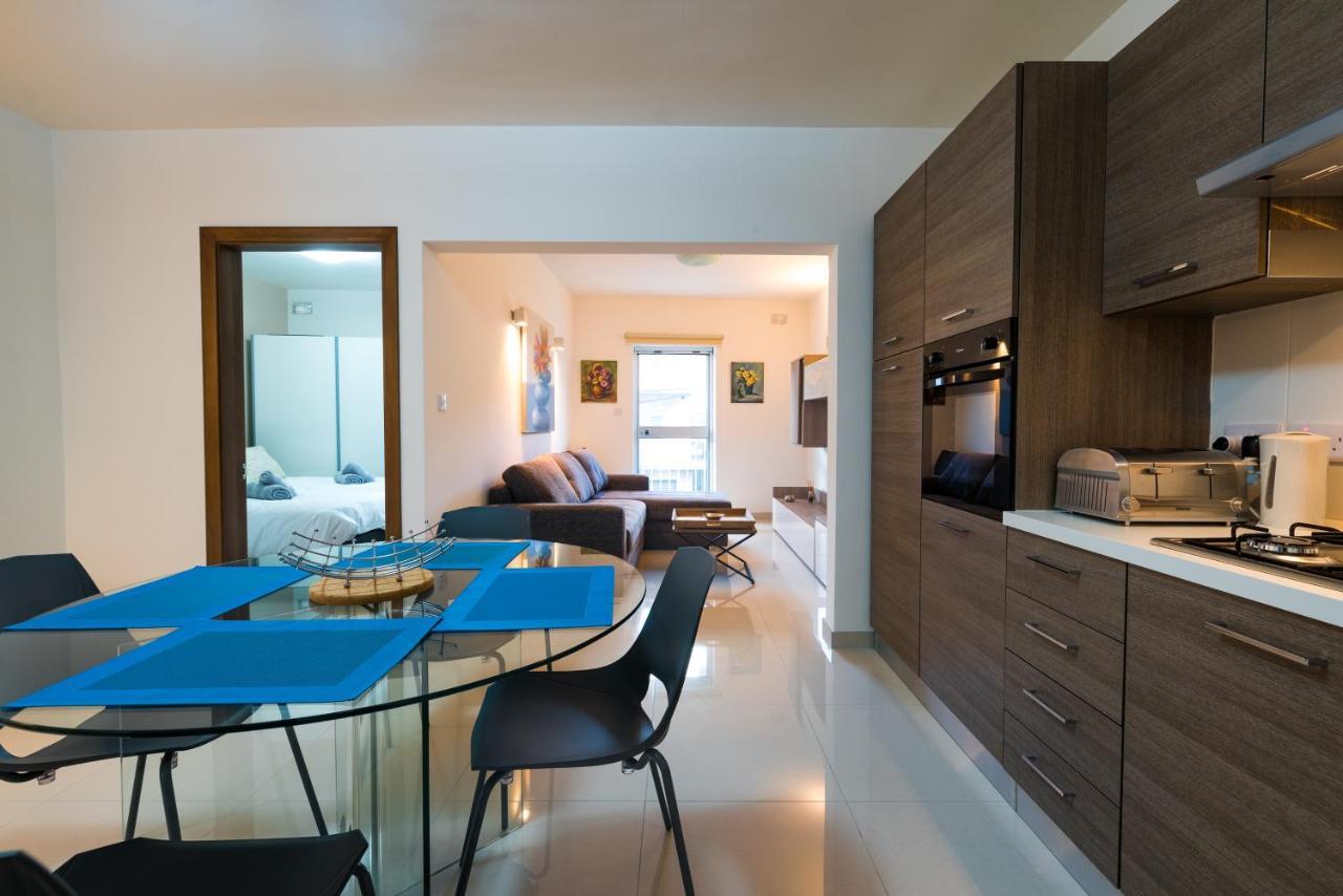 Sh5a-qawra Prime Location 2 Bedroom Apartment *